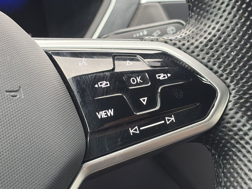 Certified 2023 Volkswagen Tiguan SE R-Line image 15