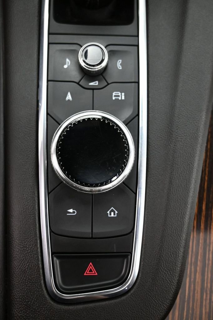 Used 2023 Cadillac Escalade ESV Premium Luxury image 31