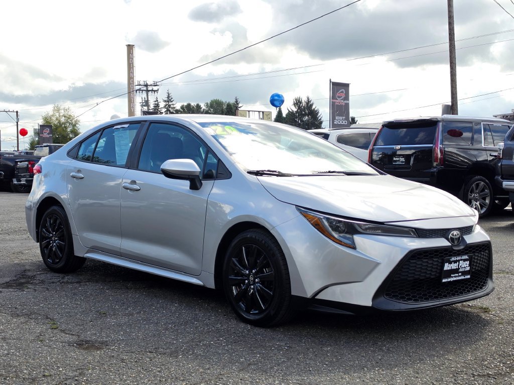 Used 2020 Toyota Corolla LE FWD image 8
