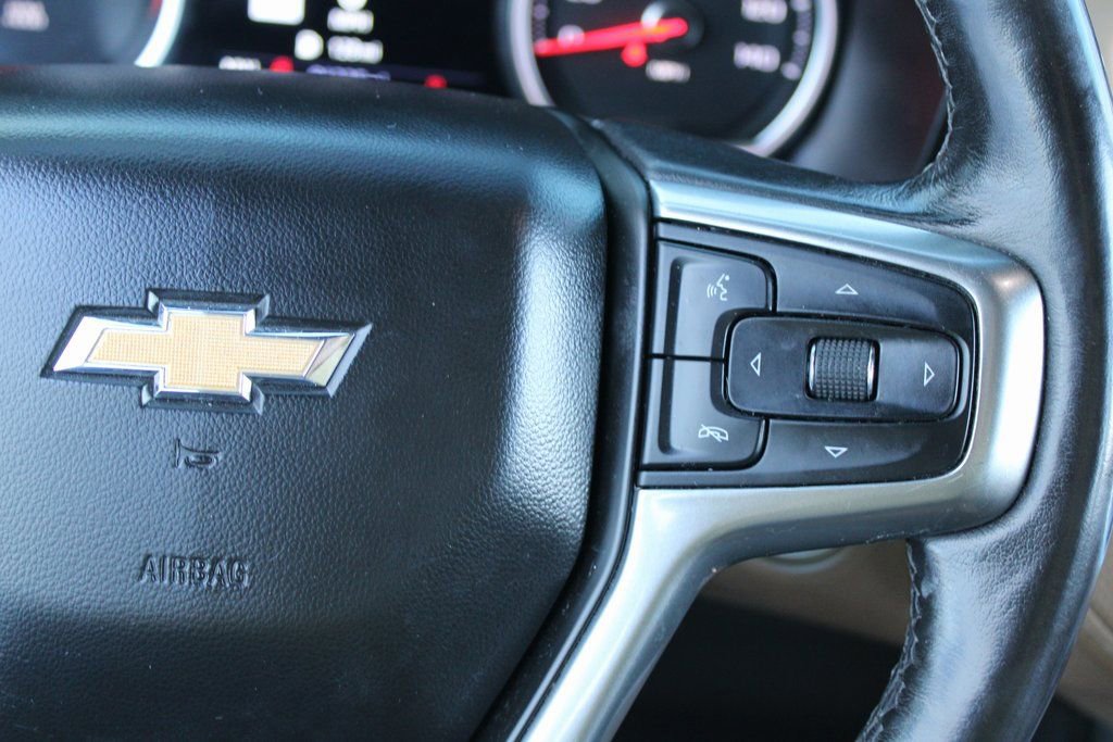 Used 2021 Chevrolet Tahoe Premier AWD/4WD image 16