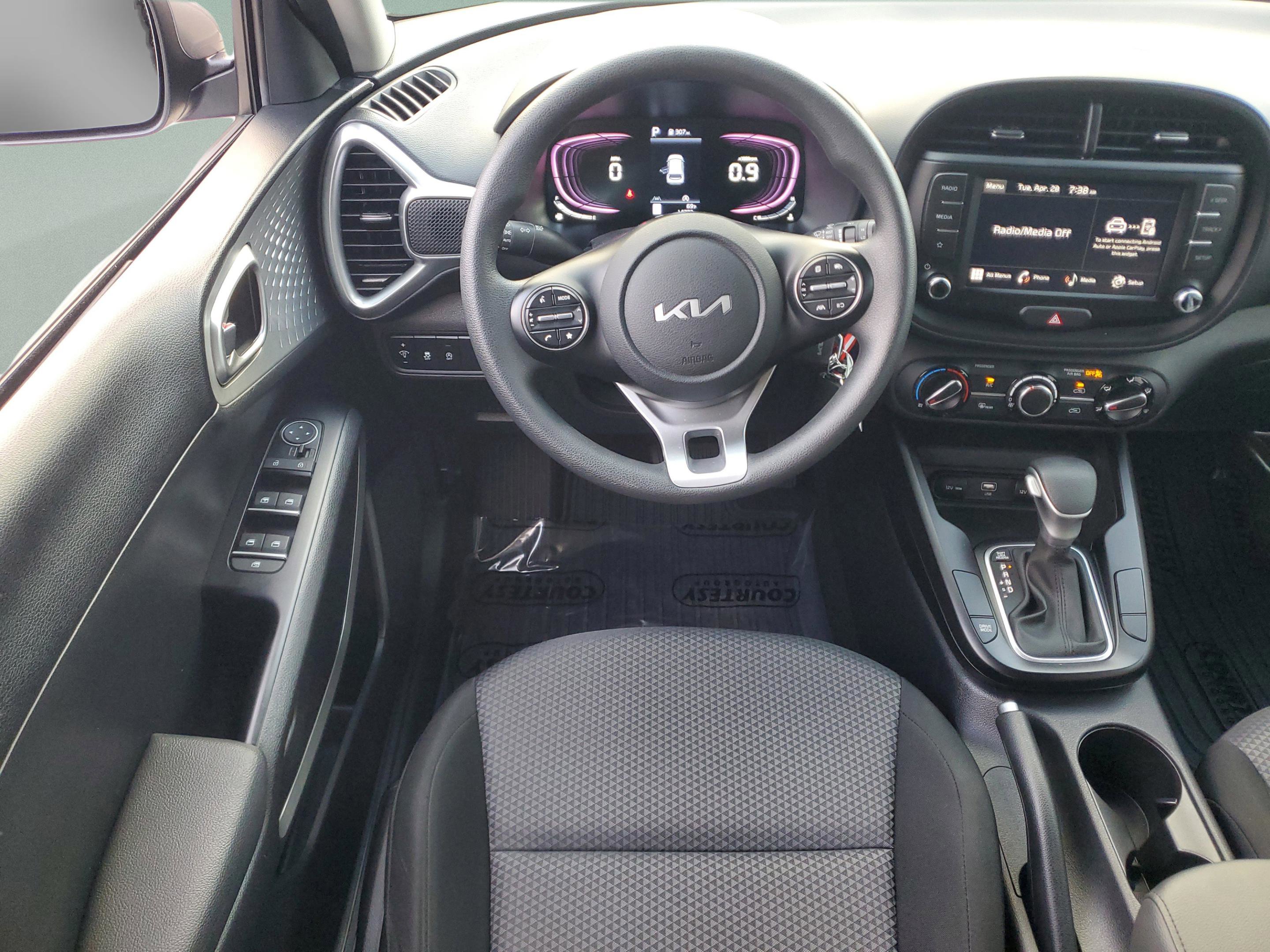 Certified 2024 Kia Soul LX w/ Option Group 015 FWD image 12