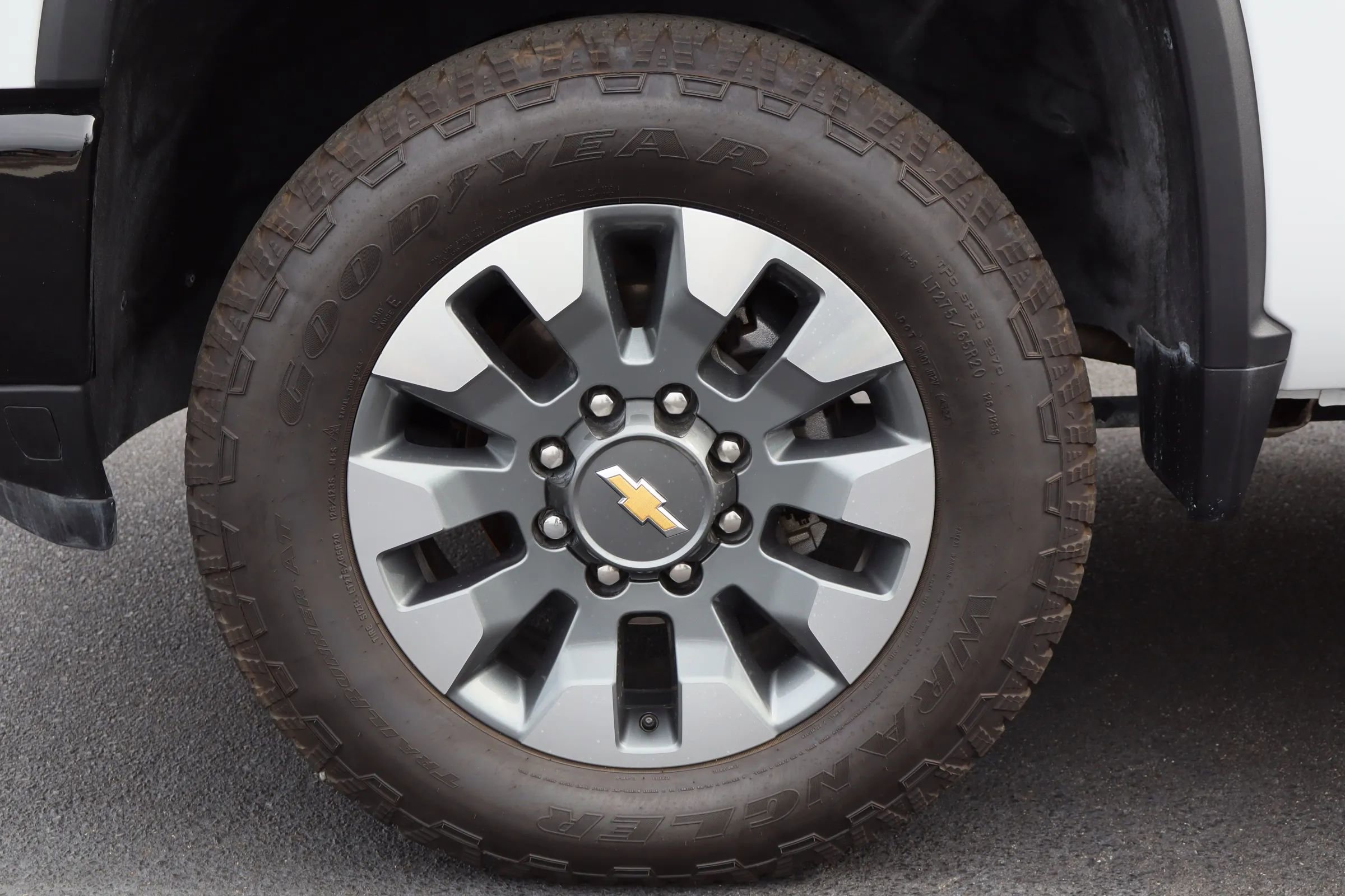 Used 2025 Chevrolet Silverado 2500 Custom w/ Custom Value Package image 28