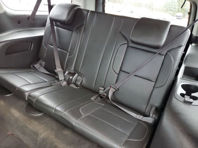 Used 2018 Chevrolet Suburban Premier image 40