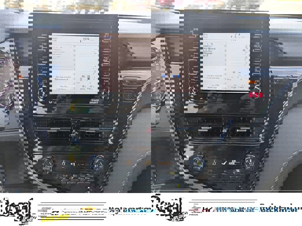 Used 2021 Toyota Camry SE image 19