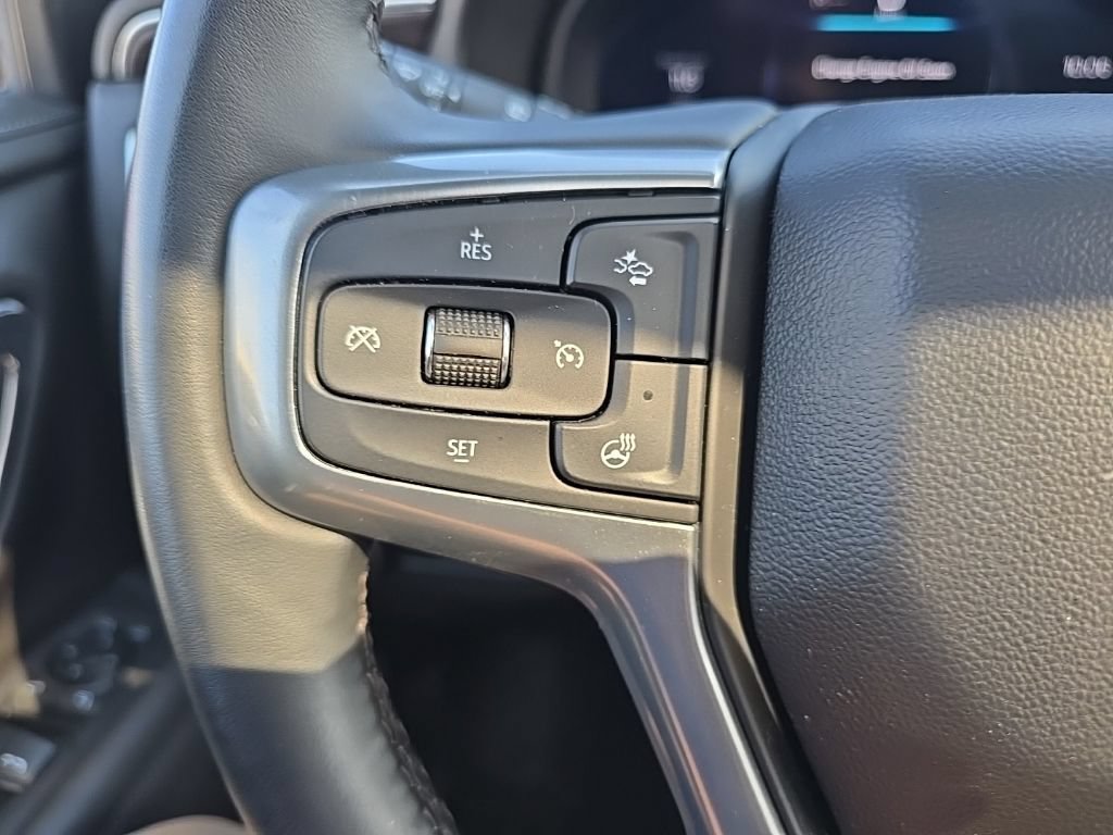 Used 2023 Chevrolet Tahoe Z71 w/ Luxury Package AWD/4WD image 22