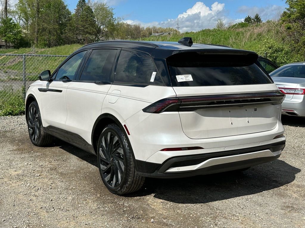 New 2026 Lincoln Nautilus Reserve w/ Jet Appearance Package AWD/4WD image 31