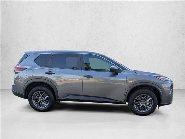 Used 2024 Nissan Rogue S AWD/4WD image 4