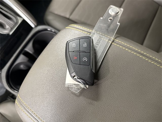 Used 2024 Chevrolet Colorado ZR2 w/ ZR2 Convenience Package III image 39