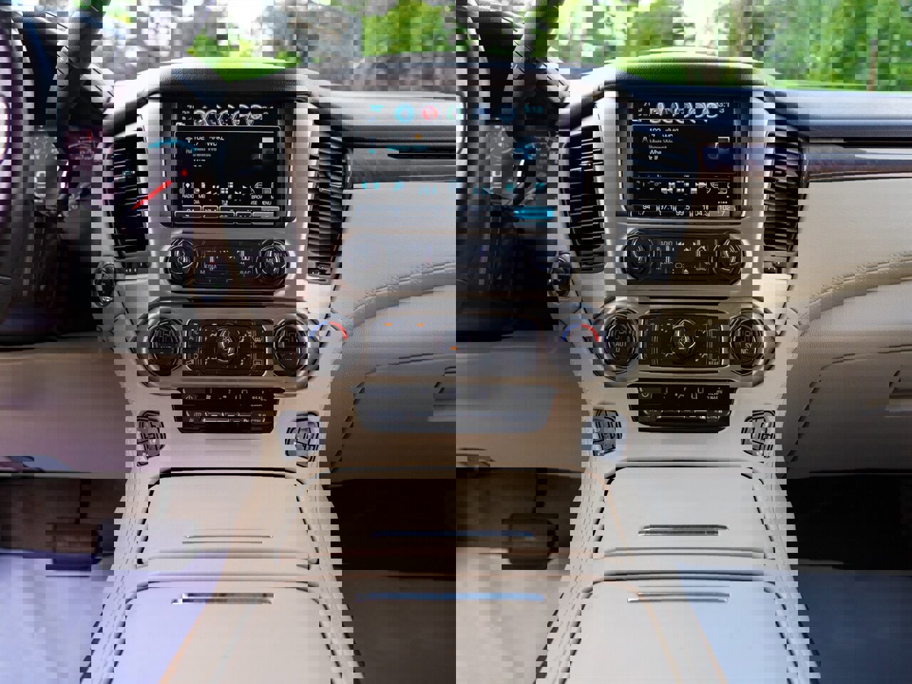 Used 2020 GMC Yukon Denali w/ Denali Ultimate Package image 37