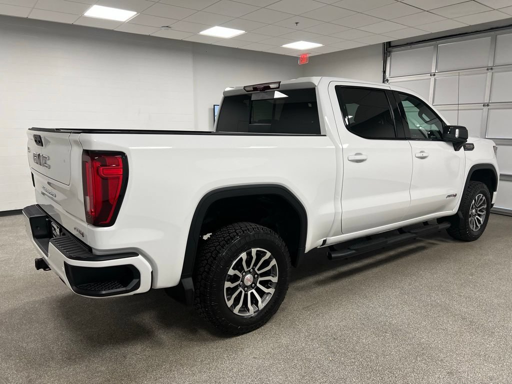 Used 2023 GMC Sierra 1500 AT4 w/ Technology Package AWD/4WD image 14