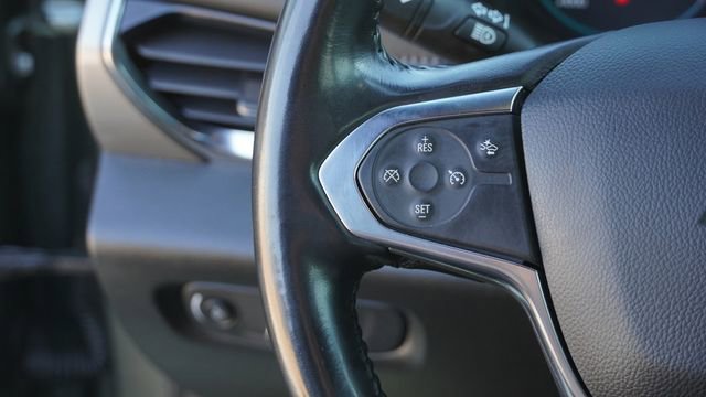 Used 2022 Chevrolet Traverse LT w/ LPO, Cargo Package image 31