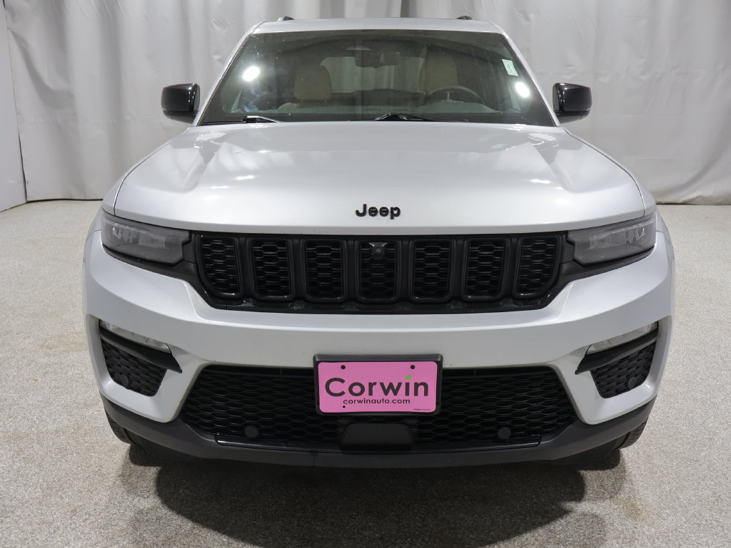 Certified 2023 Jeep Grand Cherokee Limited w/ Luxury Tech Group II AWD/4WD image 9