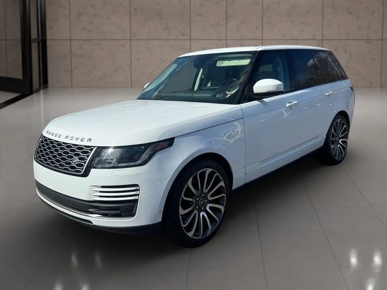 Used 2019 Land Rover Range Rover HSE image 5