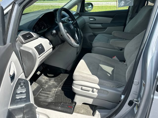 Used 2016 Honda Odyssey LX image 9