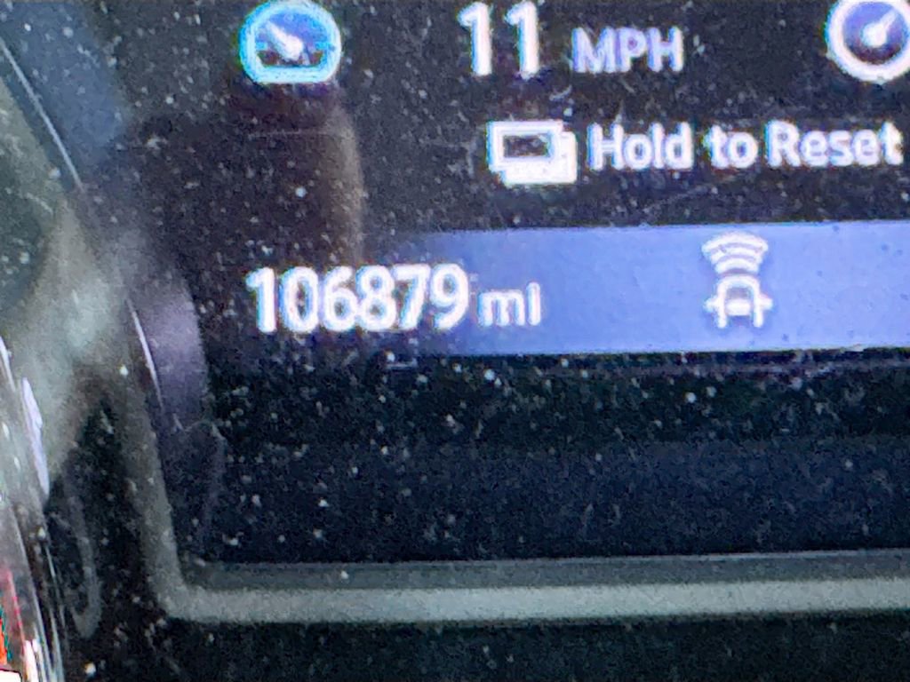 Used 2020 Nissan Pathfinder S image 12