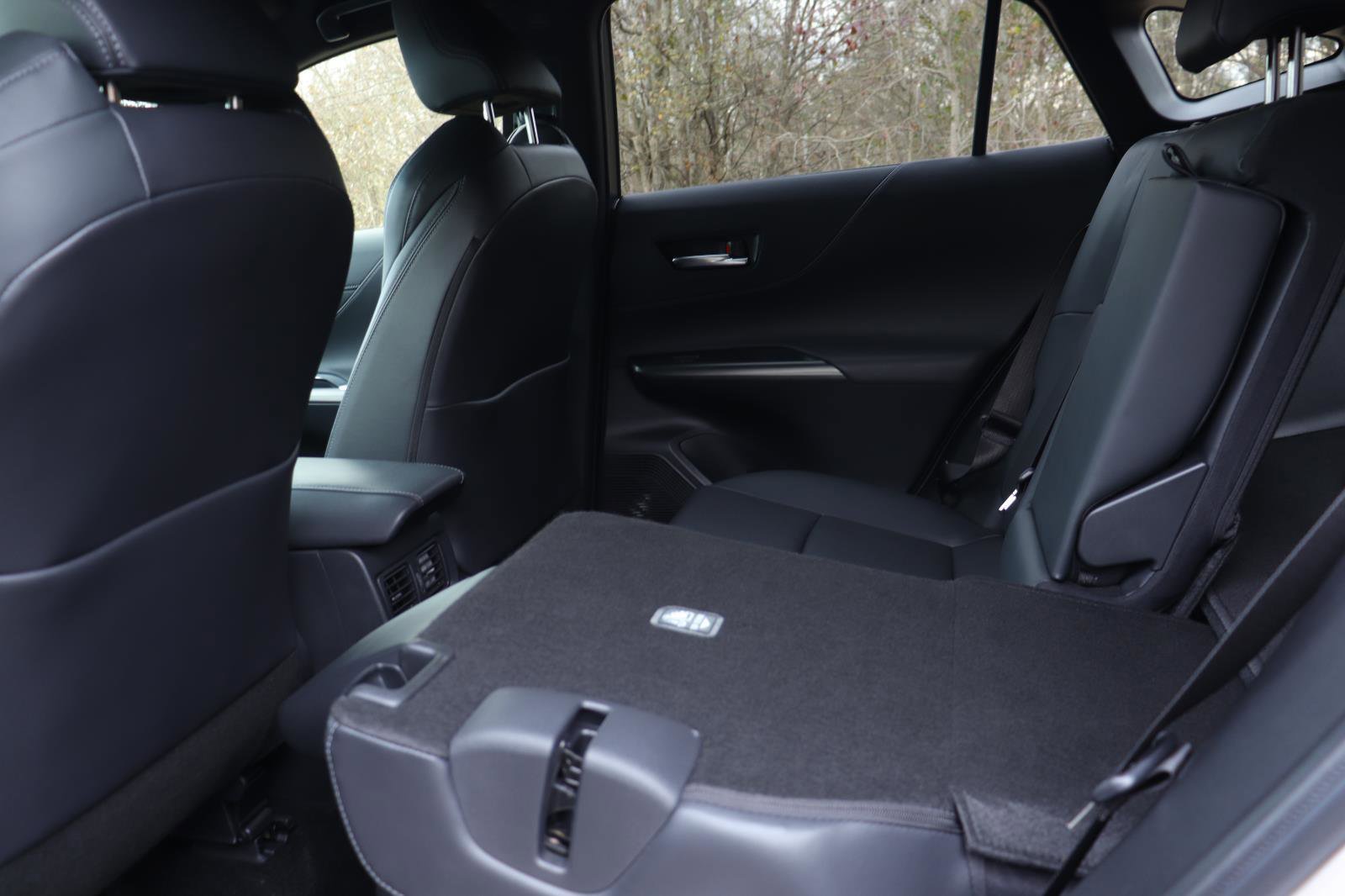 Used 2021 Toyota Venza Limited image 14