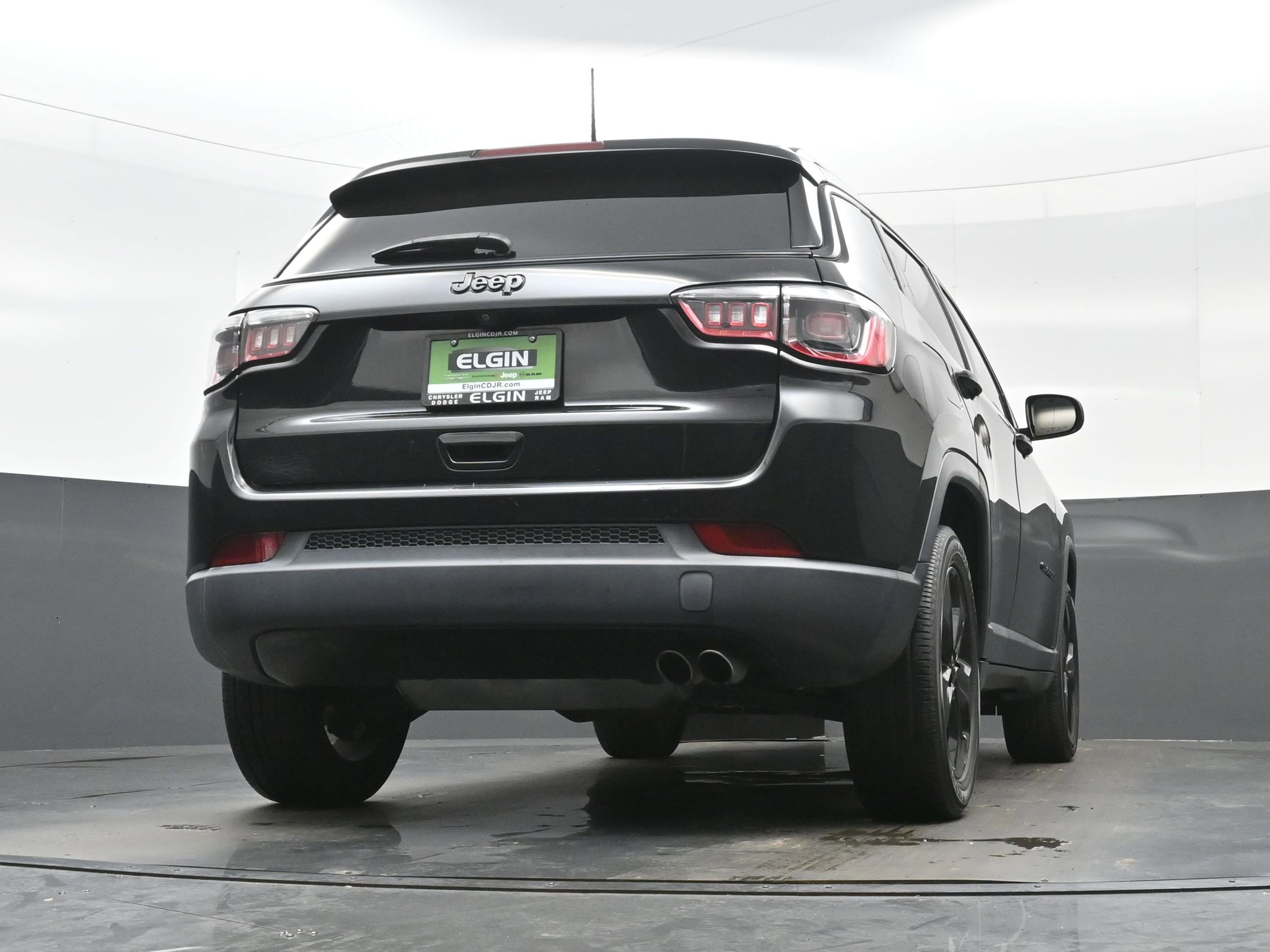 Used 2021 Jeep Compass Latitude FWD image 28