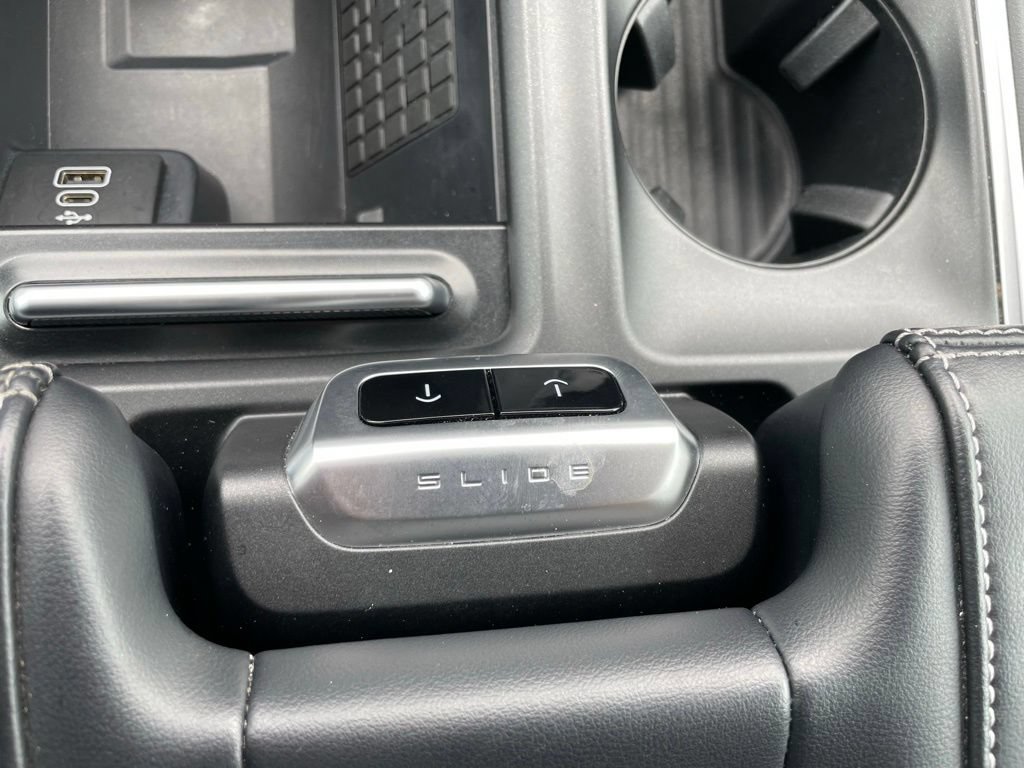 Used 2025 Ford Expedition Platinum AWD/4WD image 15