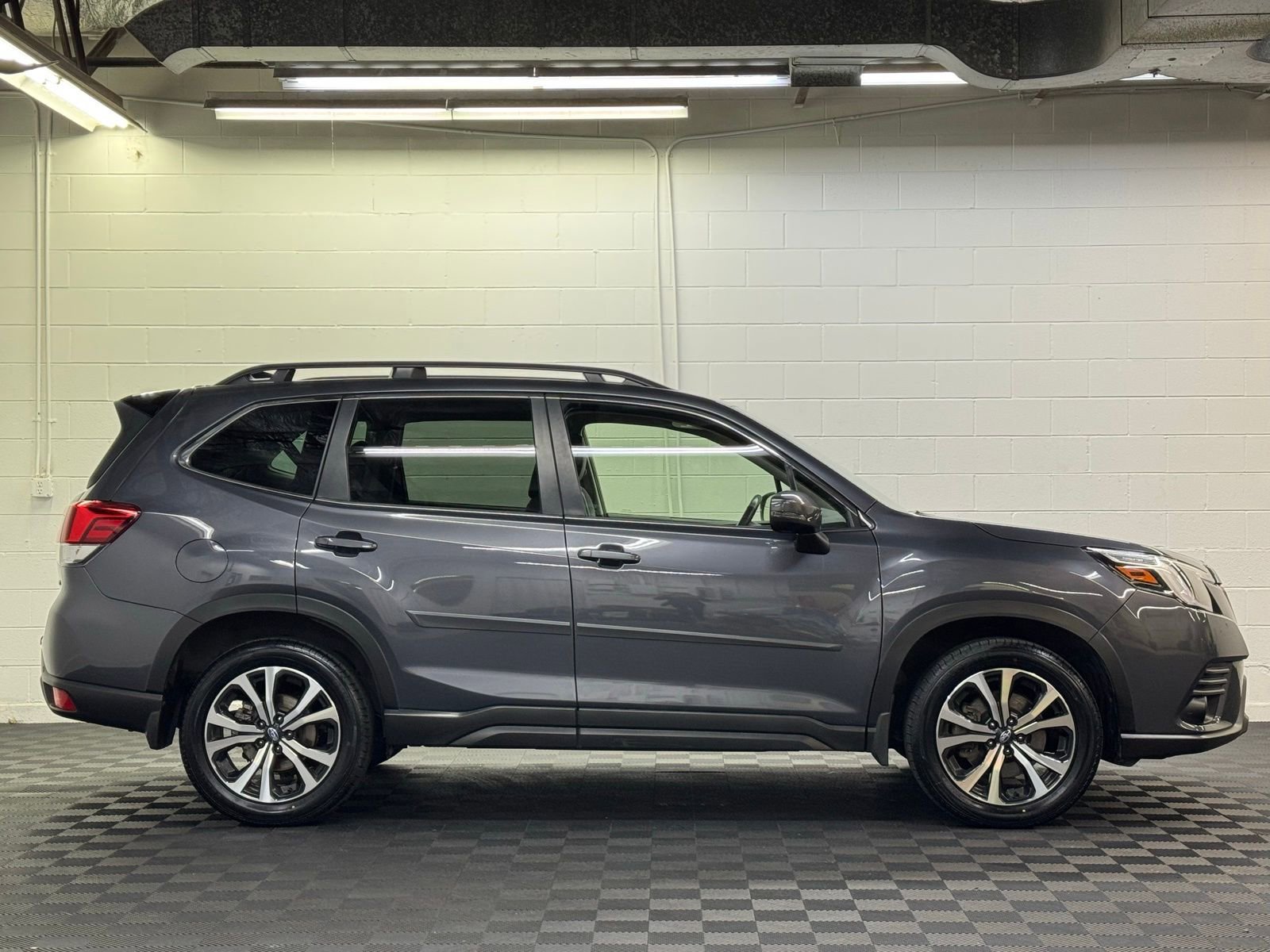 Used 2024 Subaru Forester Limited w/ POP Package 3 image 4