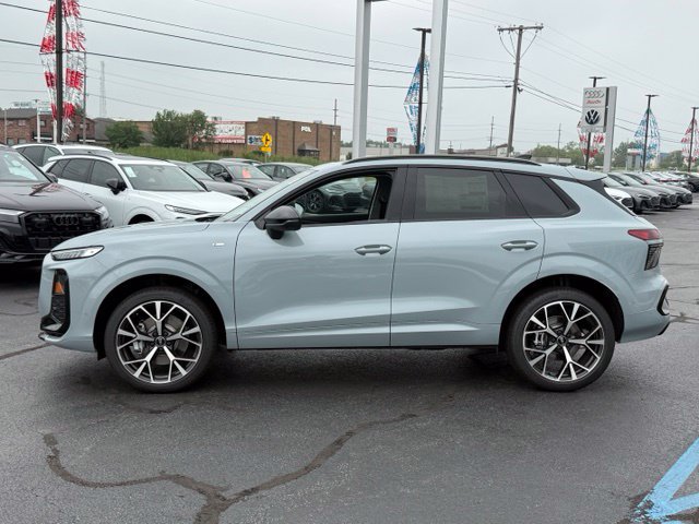 New 2026 Audi Q3 quattro 2.0T AWD/4WD image 3