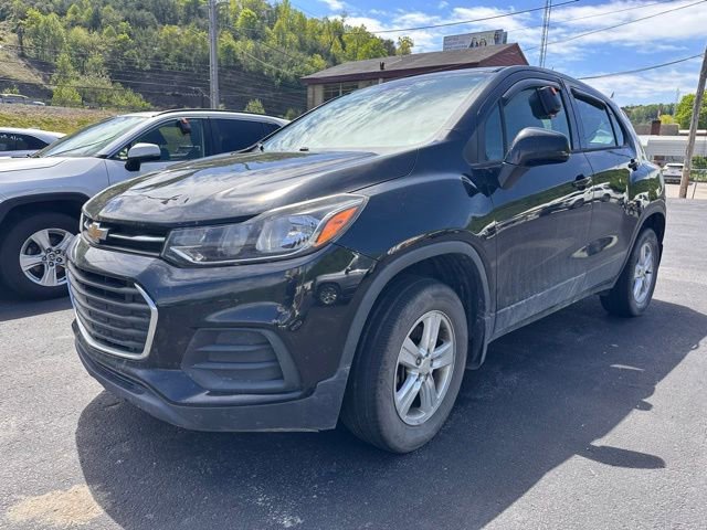 Used 2017 Chevrolet Trax LS w/ LPO, Protection Package AWD/4WD image 3
