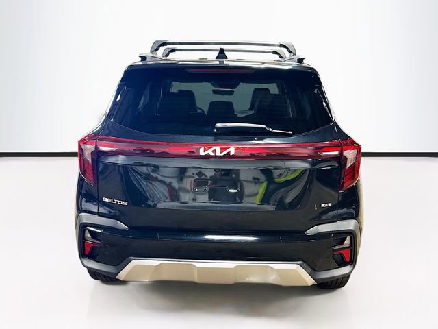 Used 2024 Kia Seltos EX AWD/4WD image 6