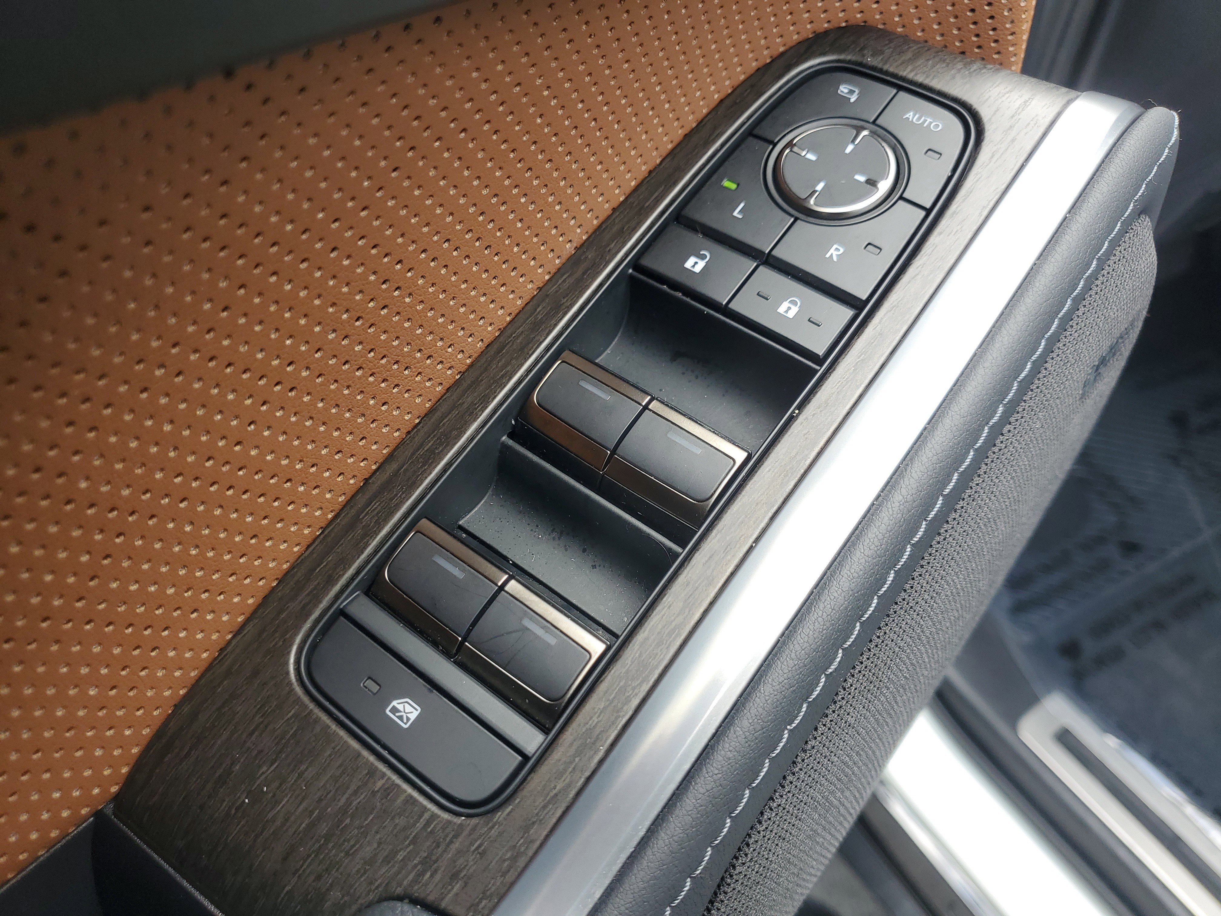 Used 2025 Lexus GX 550 image 21