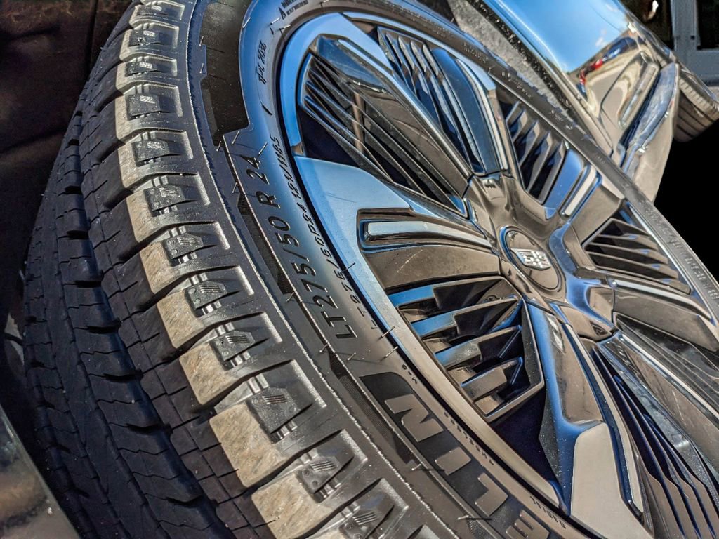 New 2025 Cadillac Escalade IQ Sport 2 image 8