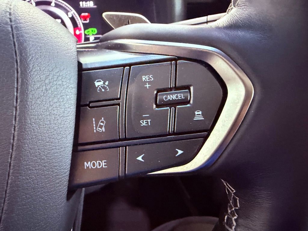 Used 2023 Lexus LX 600 4WD w/ Accessory Package (Z1) image 29