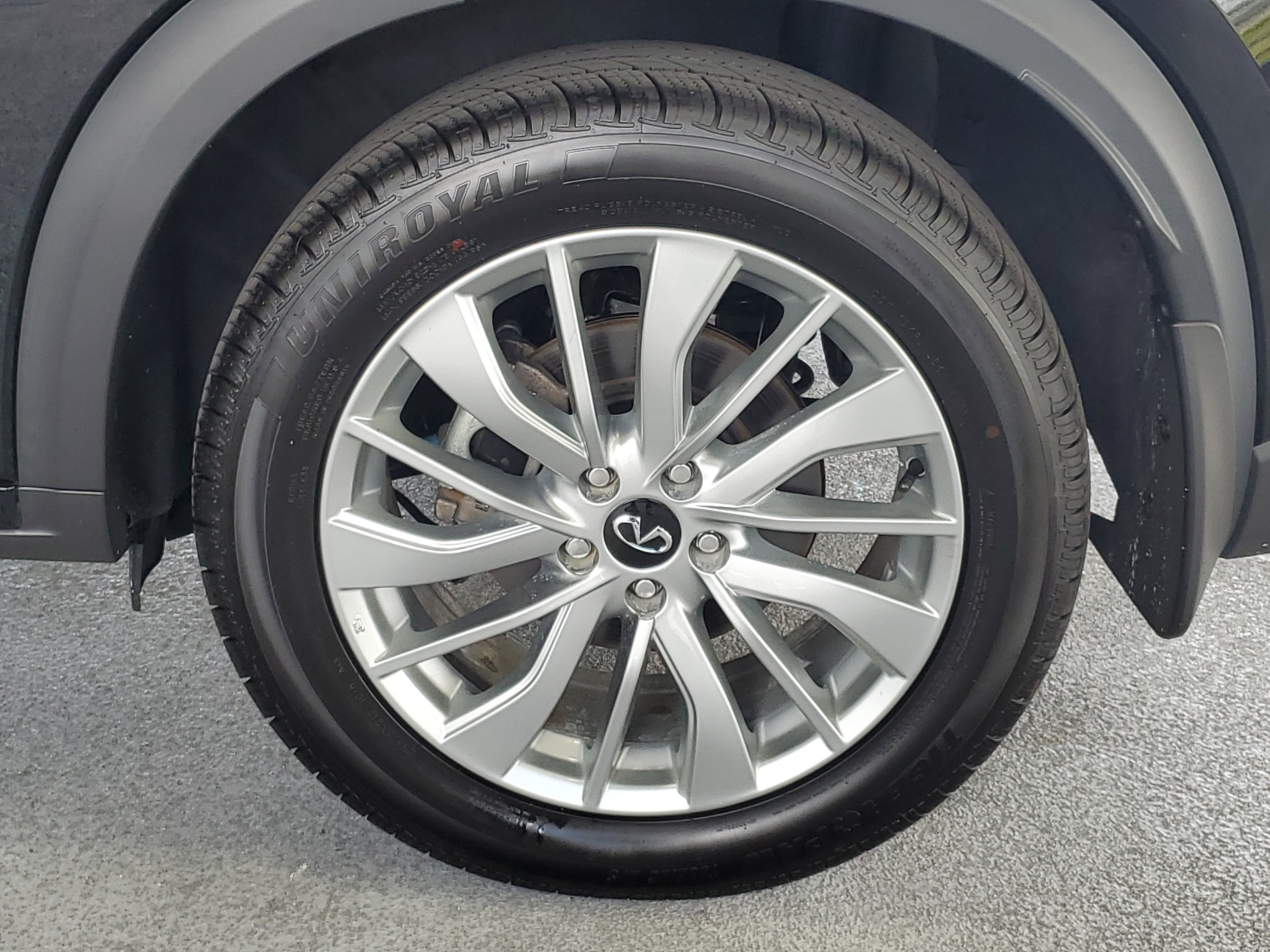 Used 2023 INFINITI QX50 Luxe FWD image 7