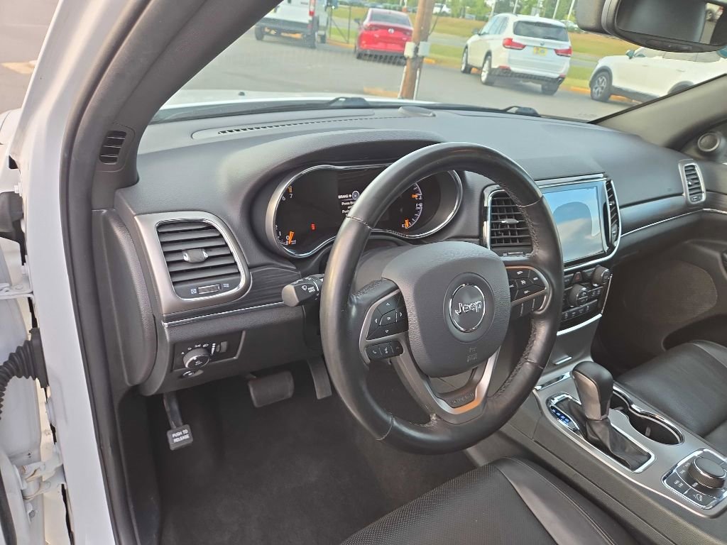 Used 2020 Jeep Grand Cherokee Limited w/ Luxury Group II image 21