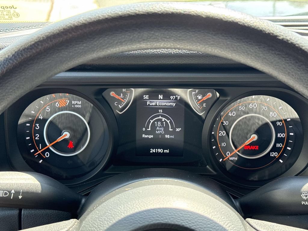 Used 2025 Jeep Wrangler Sport AWD/4WD image 8