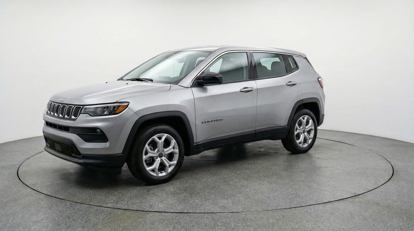 Used 2025 Jeep Compass Latitude image 3