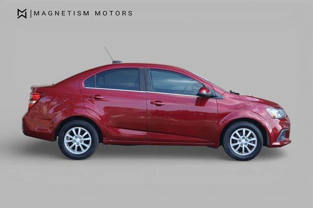 Used 2017 Chevrolet Sonic LT w/ Convenience Package image 2