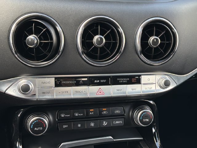Used 2021 Kia Stinger GT2 RWD image 19