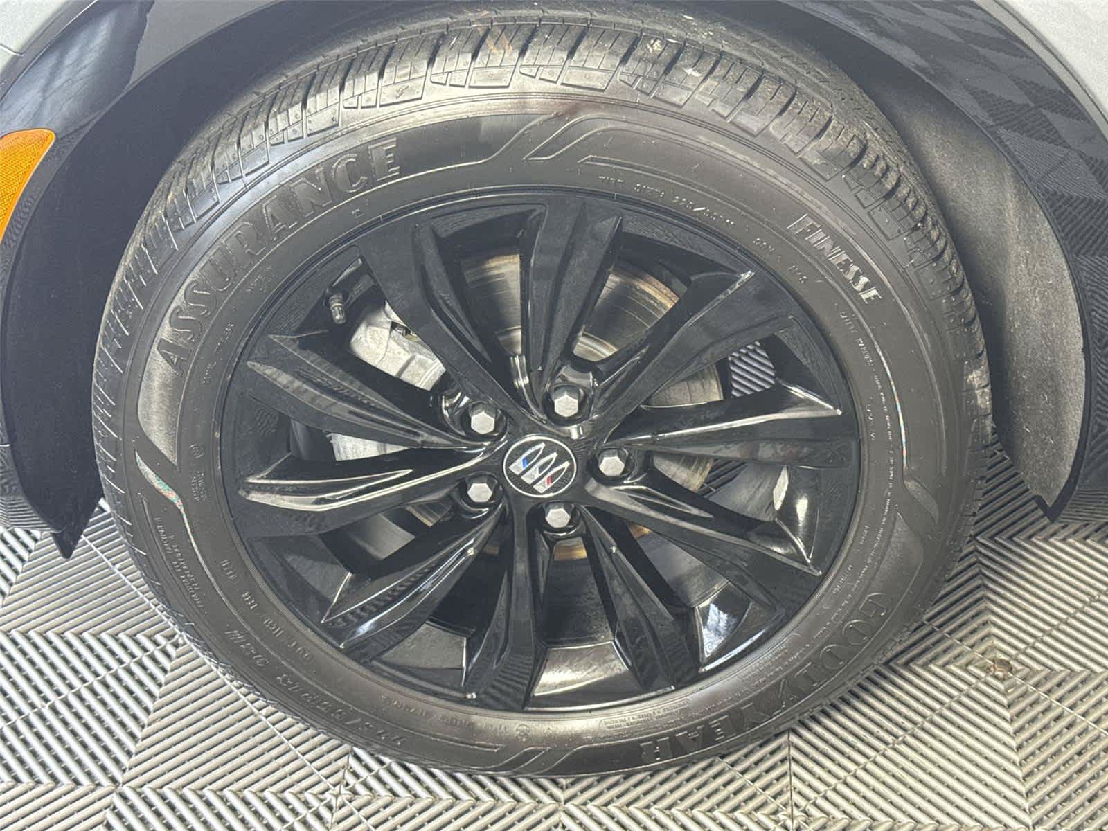 Used 2024 Buick Envista Sport Touring w/ Convenience I Package FWD image 12