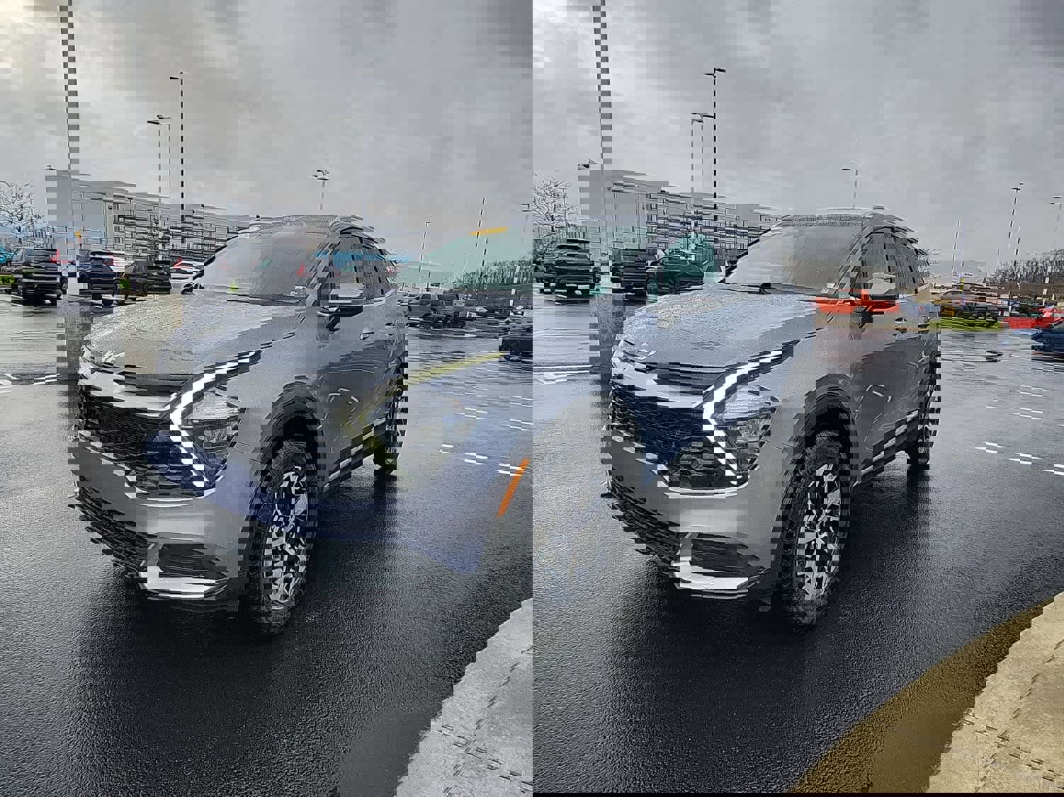 Used 2023 Kia Sportage EX image 6