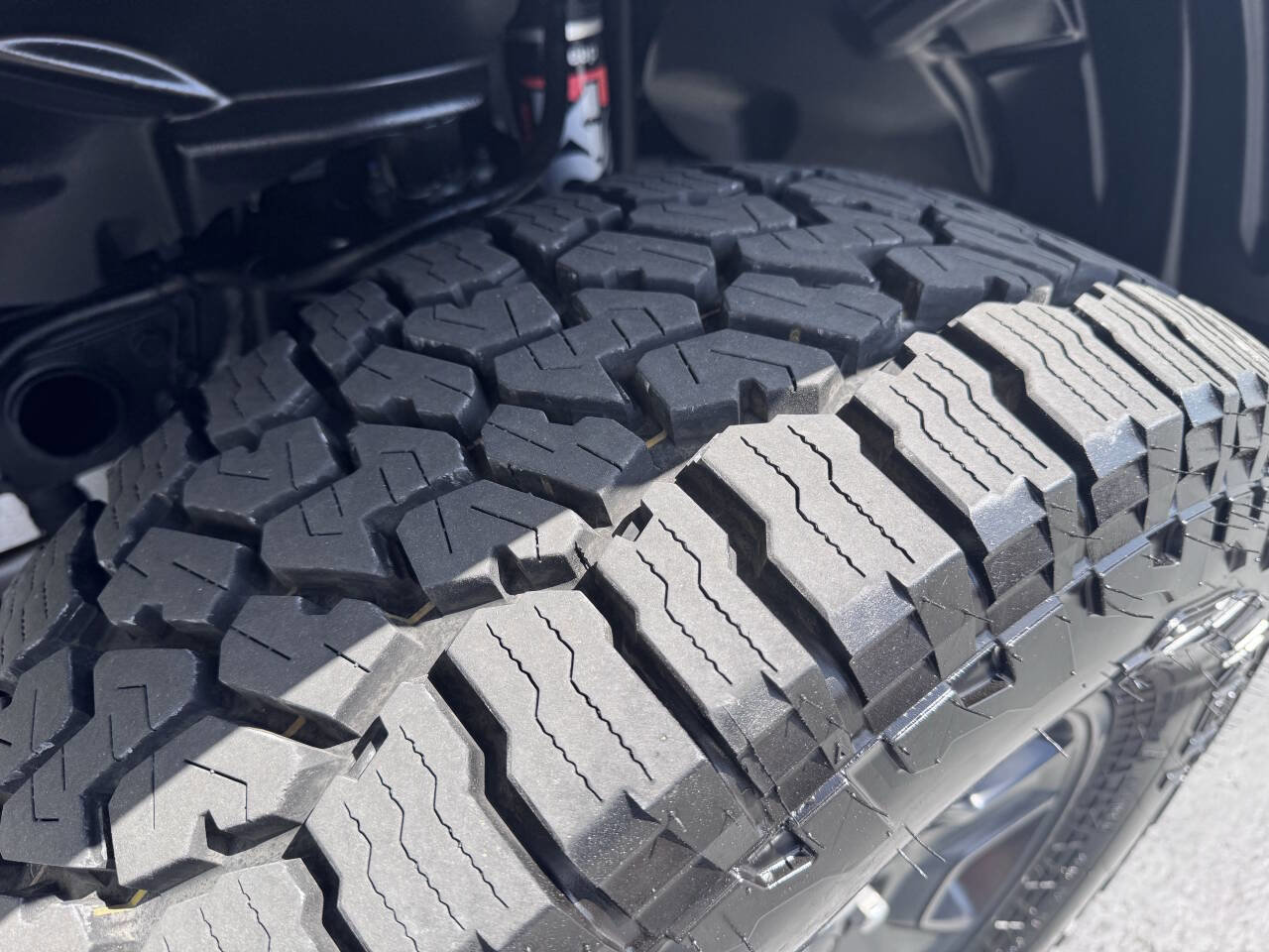 Used 2023 Jeep Gladiator Mojave w/ Trailer Tow Package AWD/4WD image 13