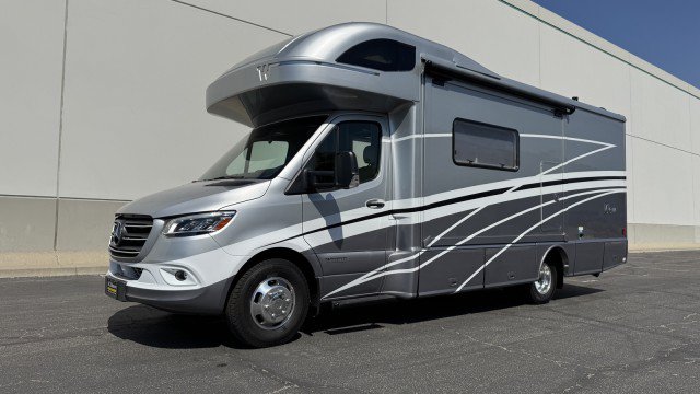 Used 2021 Mercedes-Benz Sprinter 3500 image 44