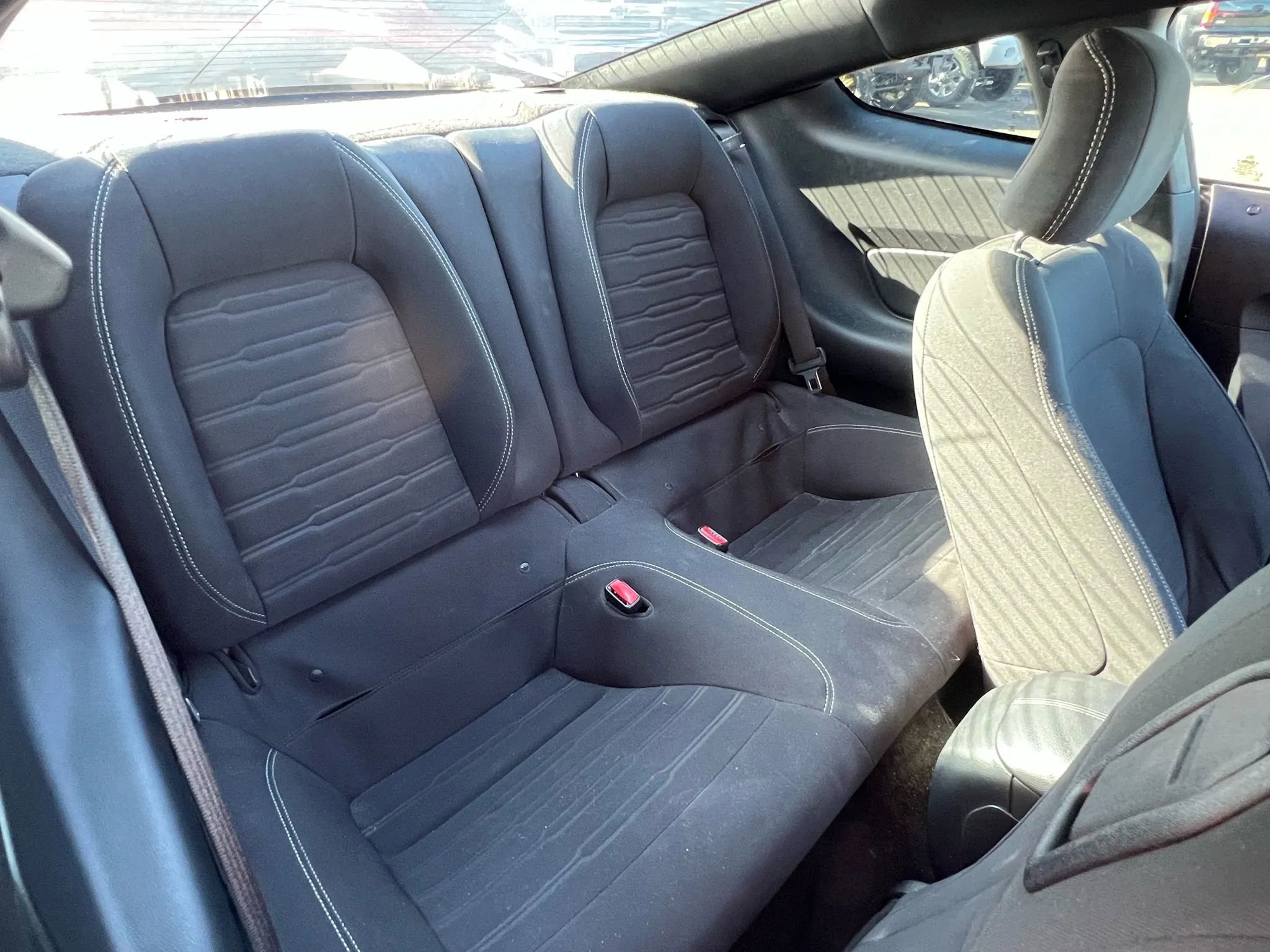 Used 2017 Ford Mustang Coupe image 19