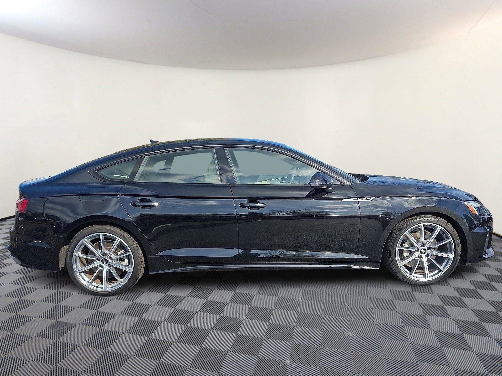 Used 2025 Audi A5 2.0T Premium Plus w/ Convenience Plus Package image 7