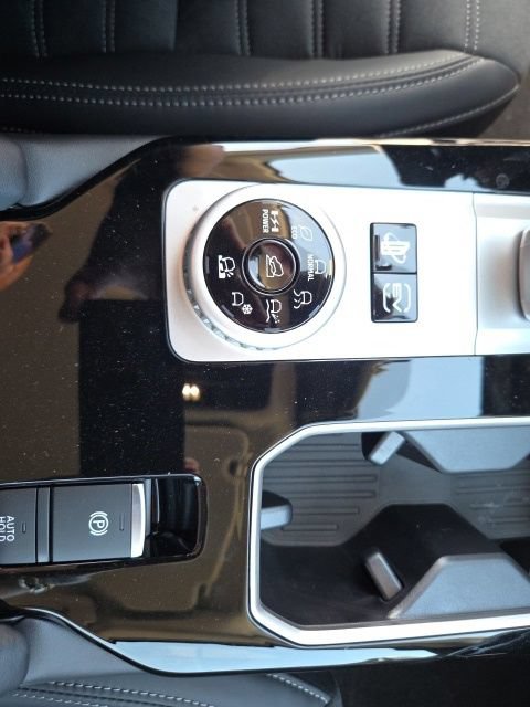 New 2026 Mitsubishi Outlander SE AWD/4WD image 18