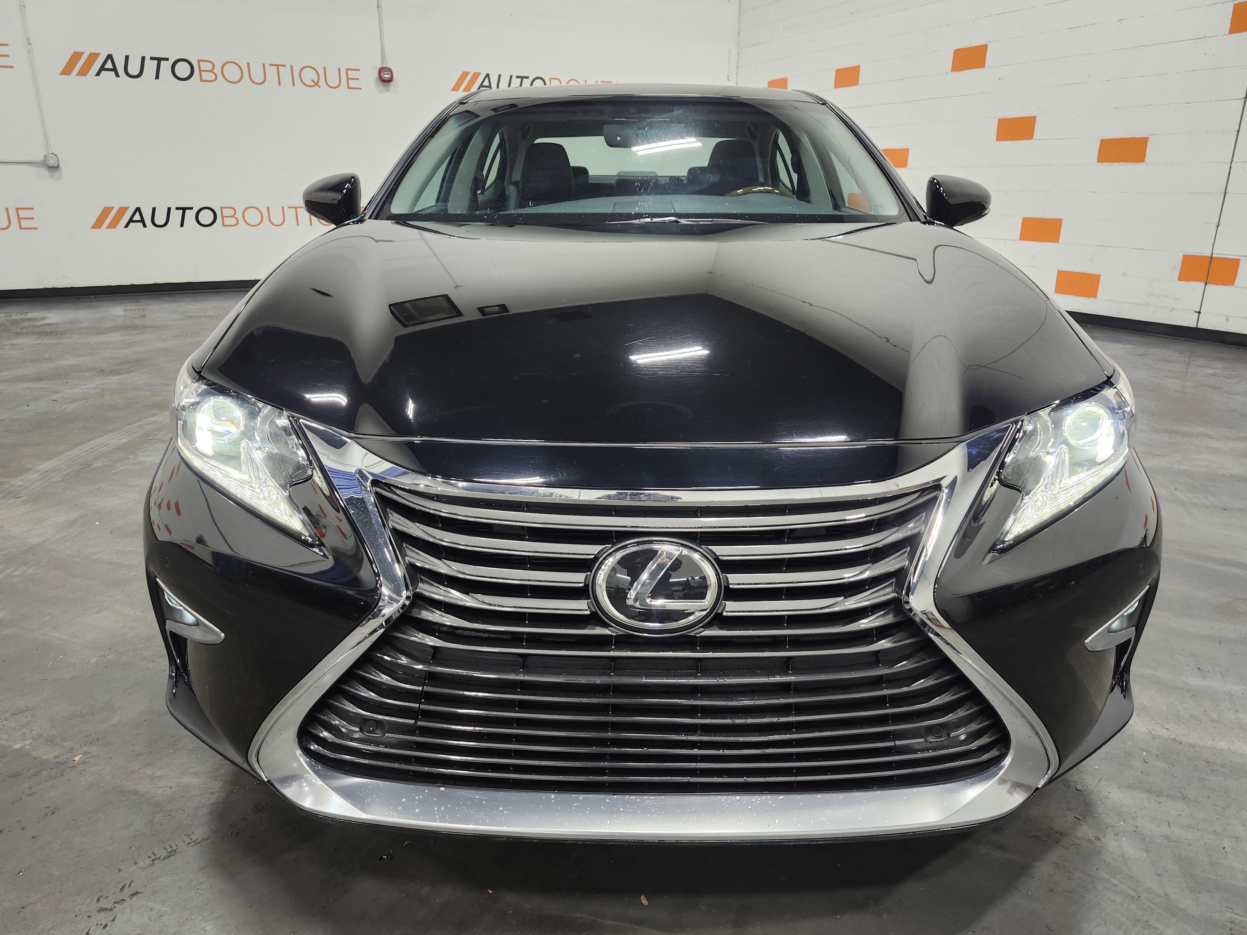 Used 2016 Lexus ES 350 w/ Premium Package w/Wood Trim image 14