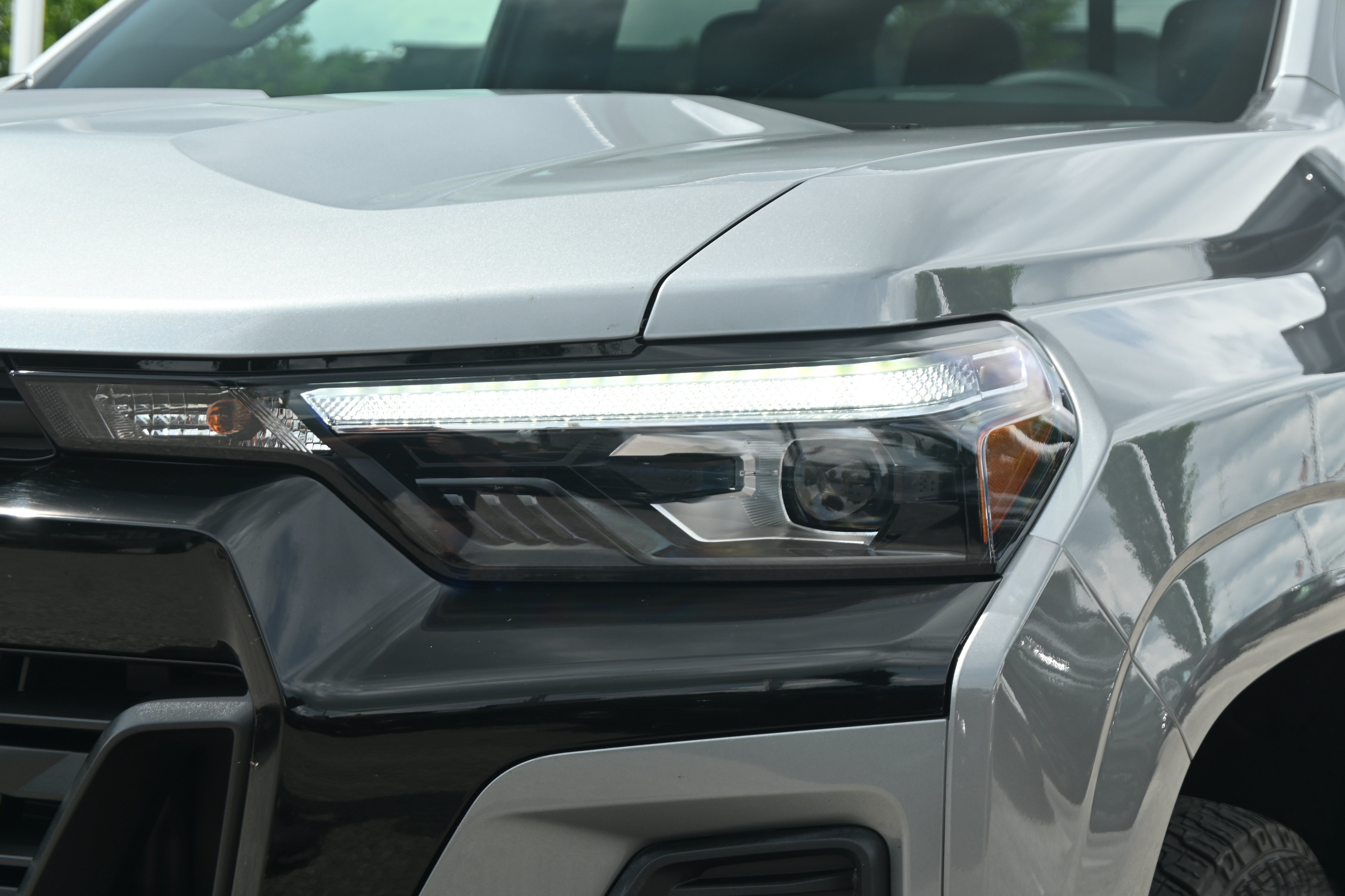 Used 2023 Chevrolet Colorado Z71 w/ Z71 Convenience Package 2 AWD/4WD image 6