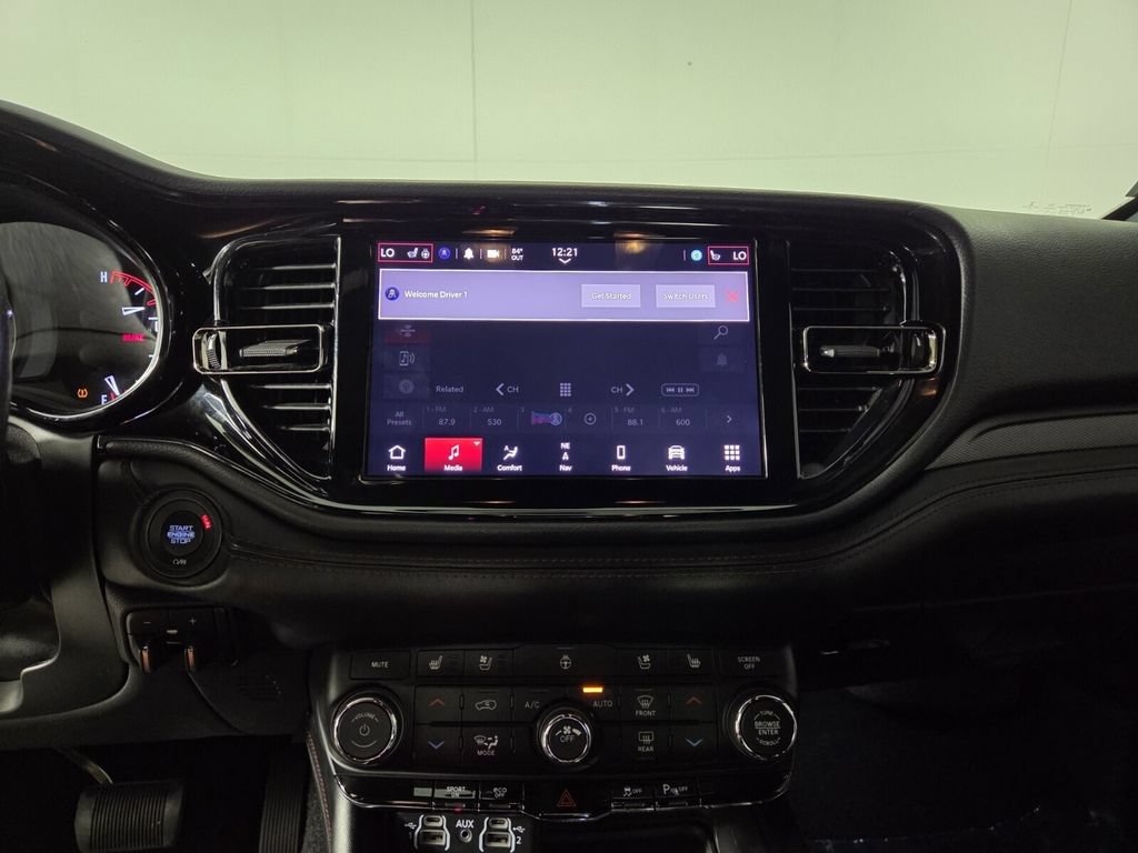 Used 2021 Dodge Durango R/T w/ Blacktop Package RWD image 17