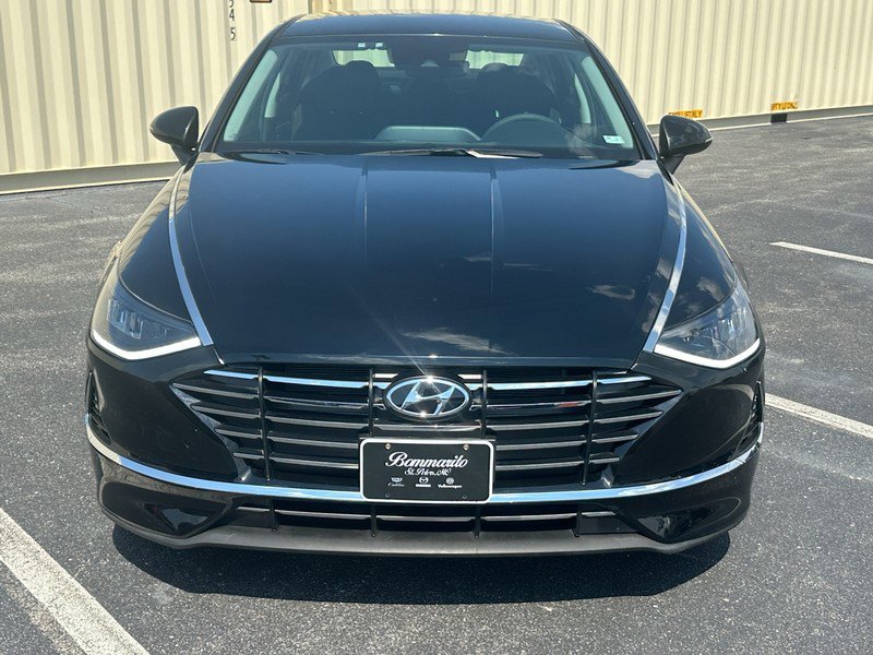 Used 2023 Hyundai Sonata SE w/ Cargo Package image 2
