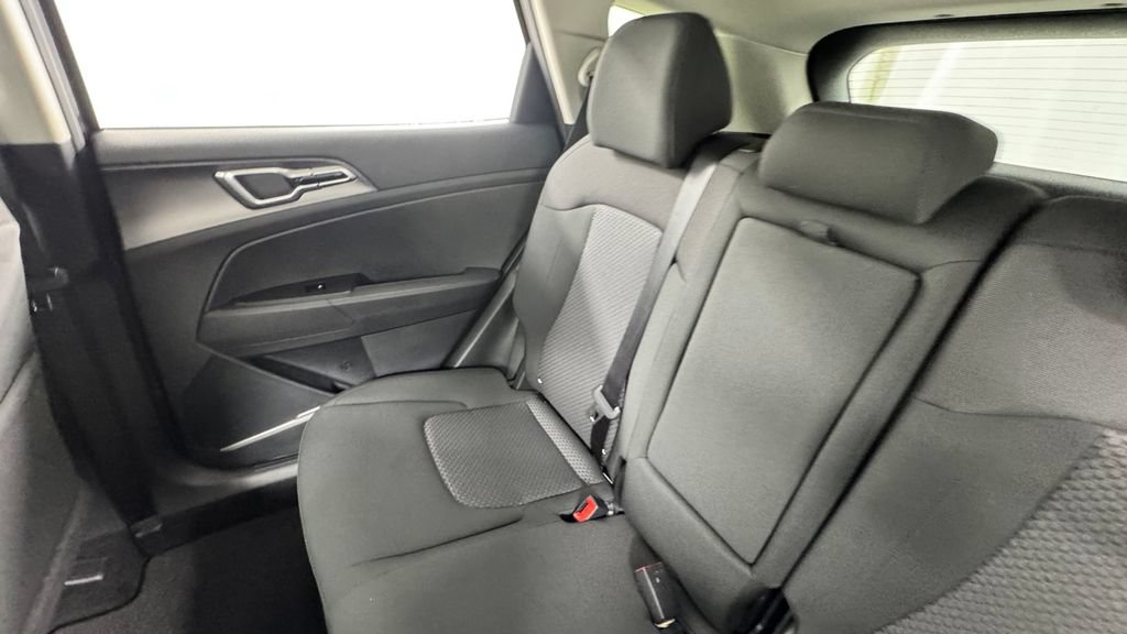 New 2026 Kia Sportage LX AWD/4WD image 14