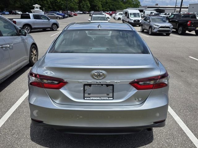 Used 2023 Toyota Camry LE FWD image 3