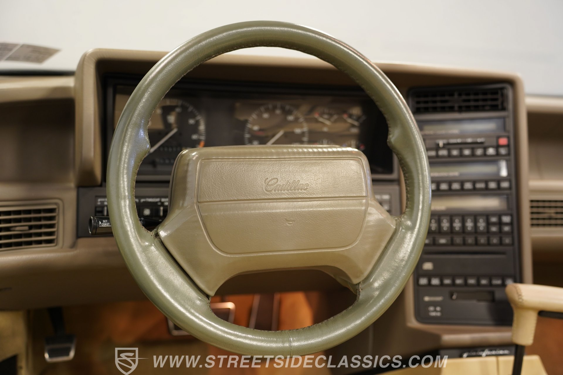 Used 1993 Cadillac Allante FWD image 40