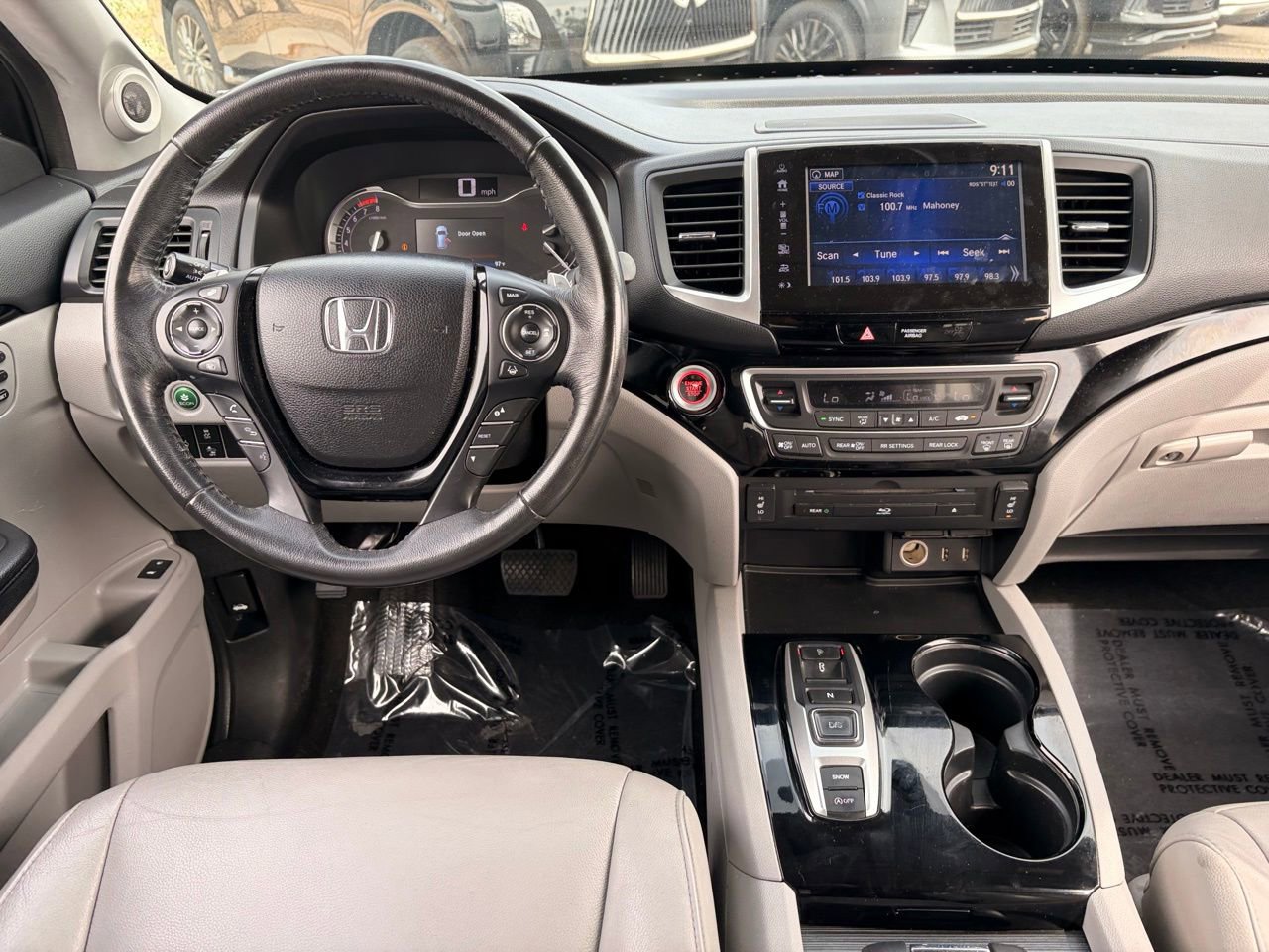 Used 2017 Honda Pilot Touring image 17